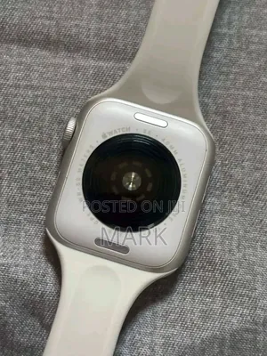 Apple Watch  Series 9 Starlight