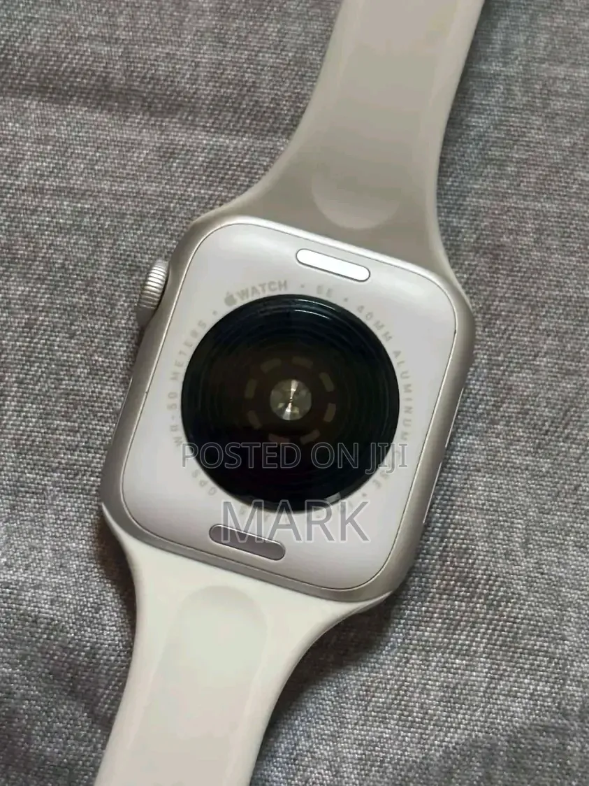 Apple Watch  Series 9 Starlight