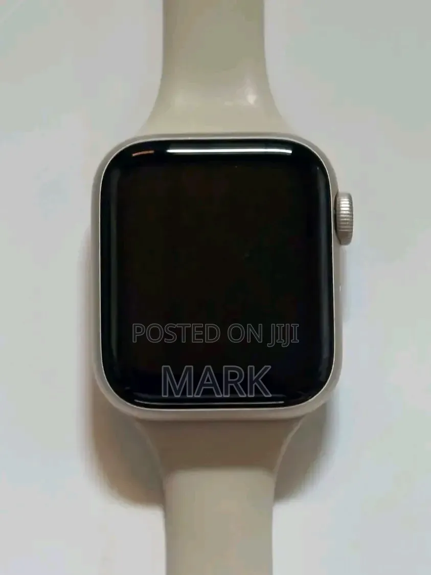 Apple Watch  Series 9 Starlight