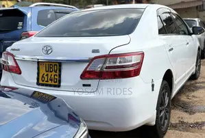 Toyota Premio 1.8 FWD 2012 White