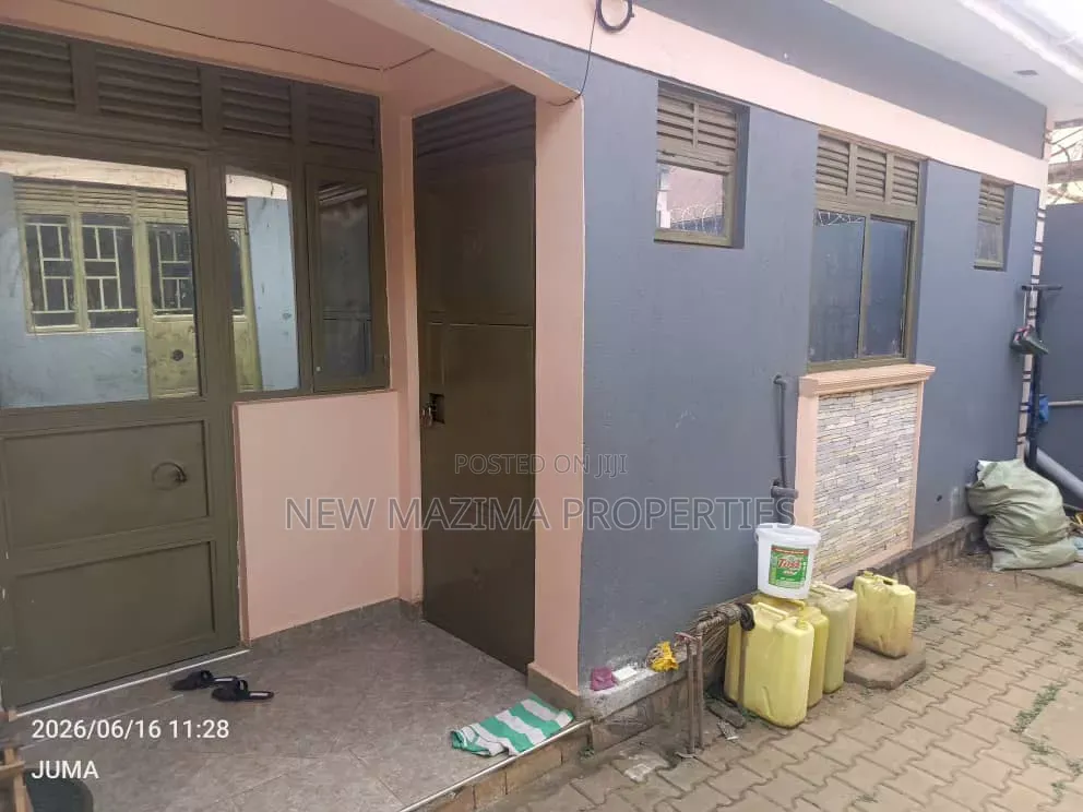3bdrm House in Bulenga Town, Central Division for sale