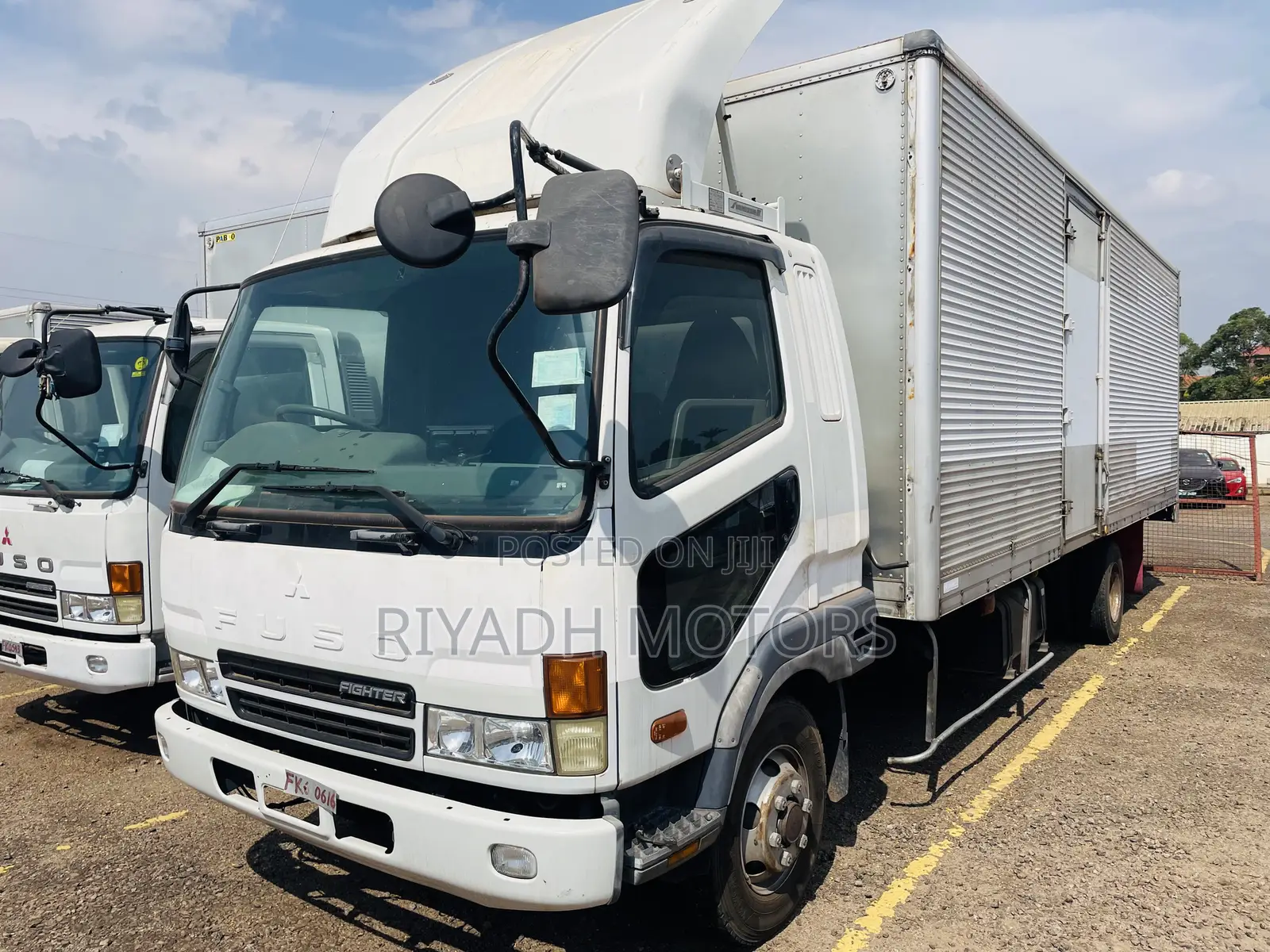 Fuso New Shape Box Body