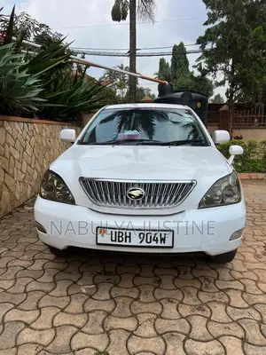 Toyota Harrier 2006 White
