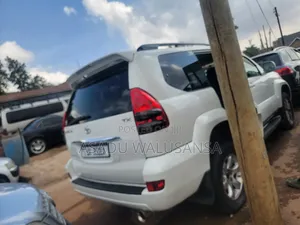 Toyota Land Cruiser Prado 2013 White