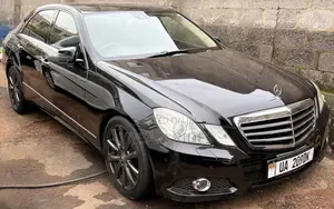 Mercedes-Benz E300 2011 Black