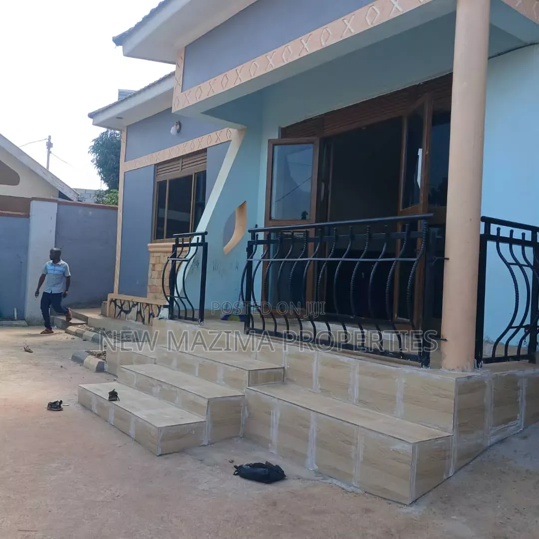 3bdrm Bungalow in Makindye Heights, Central Division for sale