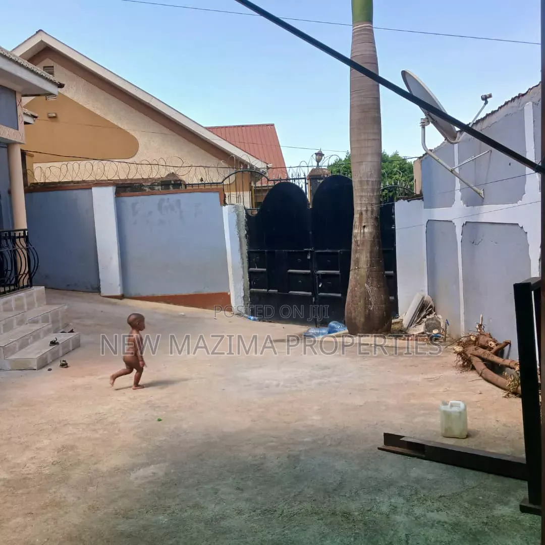 3bdrm Bungalow in Makindye Heights, Central Division for sale