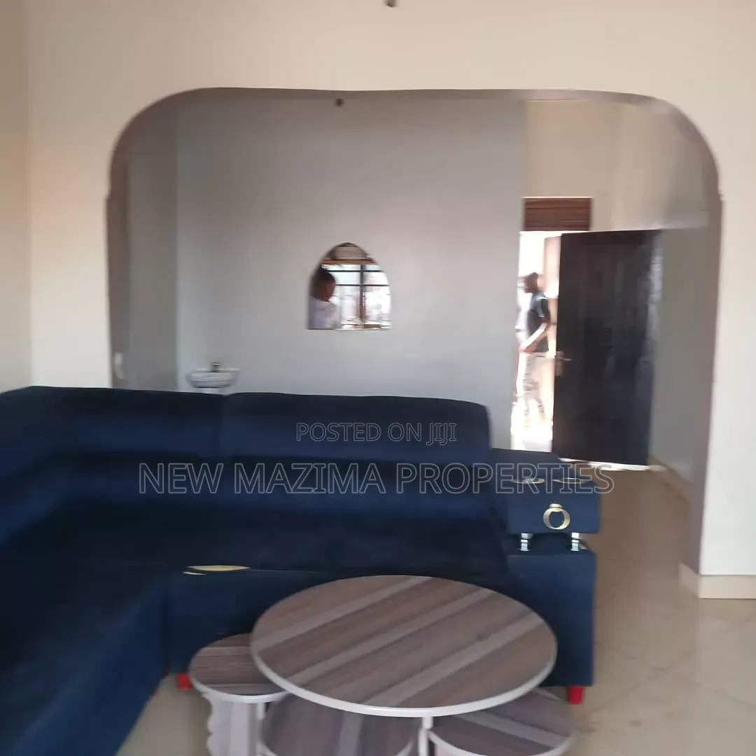 3bdrm Bungalow in Makindye Heights, Central Division for sale