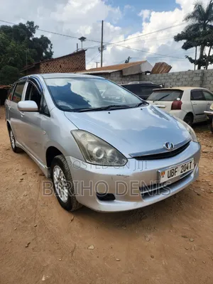 Toyota Wish 2006 Silver
