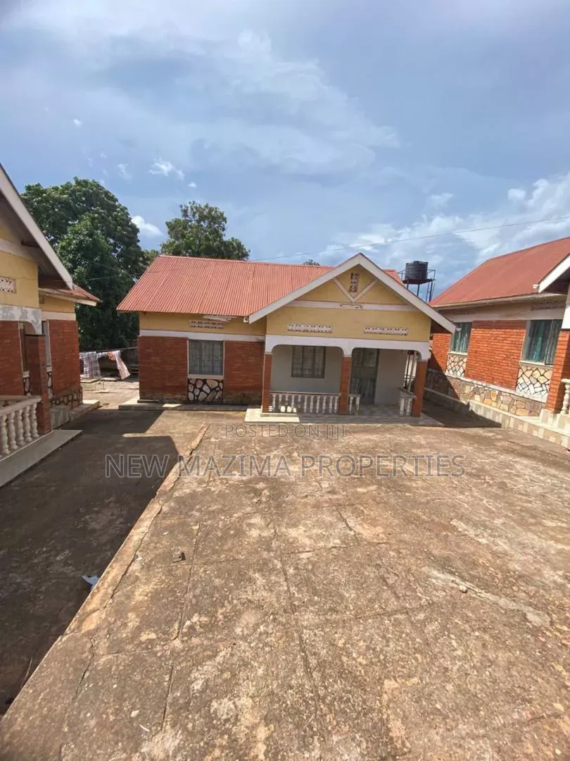 9bdrm Bungalow in Bunga Heights, Central Division for sale