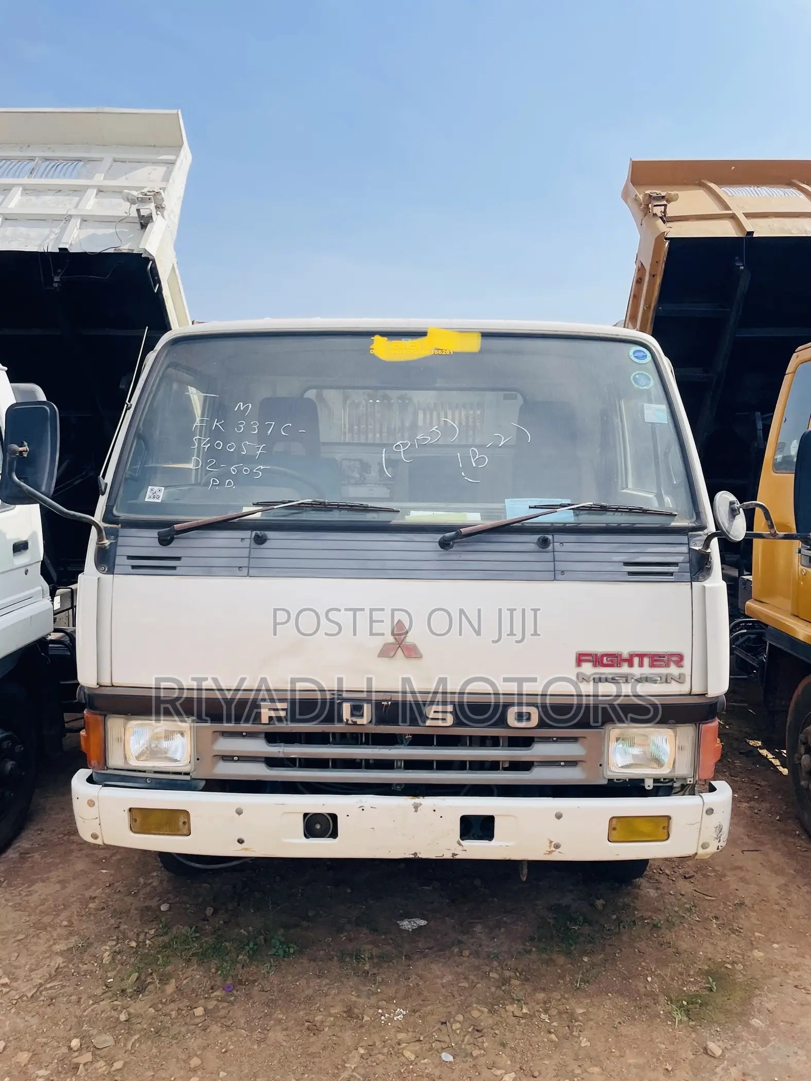 Fuso Fighter Mignon Dumper