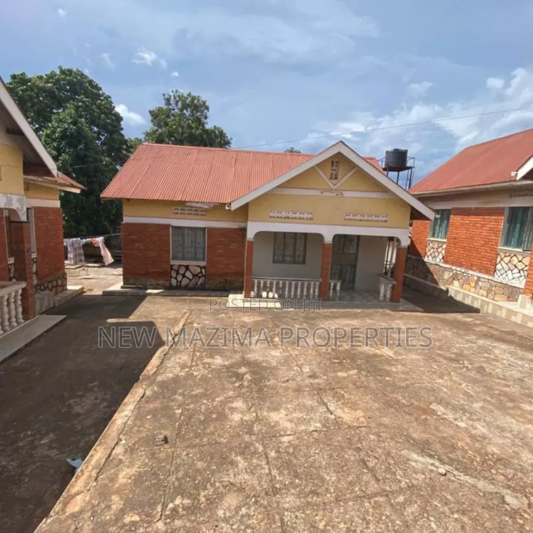 9bdrm Bungalow in Bunga Heights, Central Division for sale