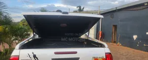 Toyota Hilux Revo Double Cab Deisel 2.4 AWD 2018 White