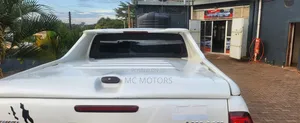 Toyota Hilux Revo Double Cab Deisel 2.4 AWD 2018 White