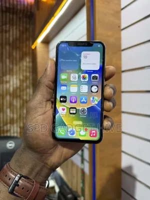 Apple iPhone X 64 GB White