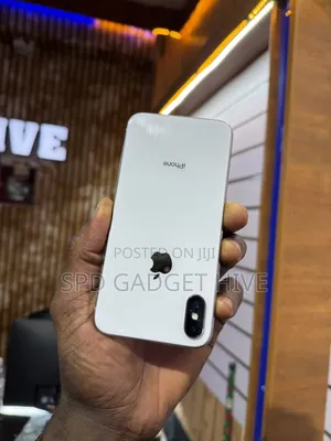 Apple iPhone X 64 GB White