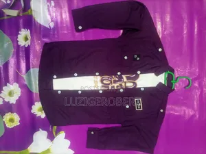Boys and Girl Shirts, Unisex in Different Sizes From India.