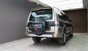 Mitsubishi Pajero V90 3.2 DI-D 2013 Beige