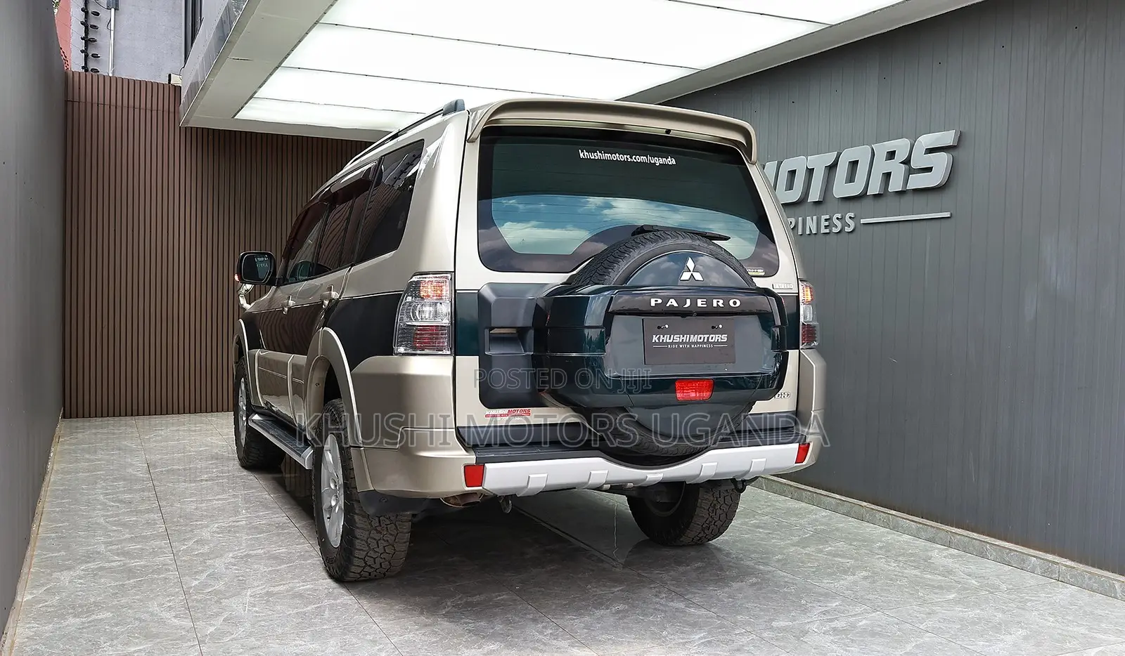 Mitsubishi Pajero V90 3.2 DI-D 2013 Beige