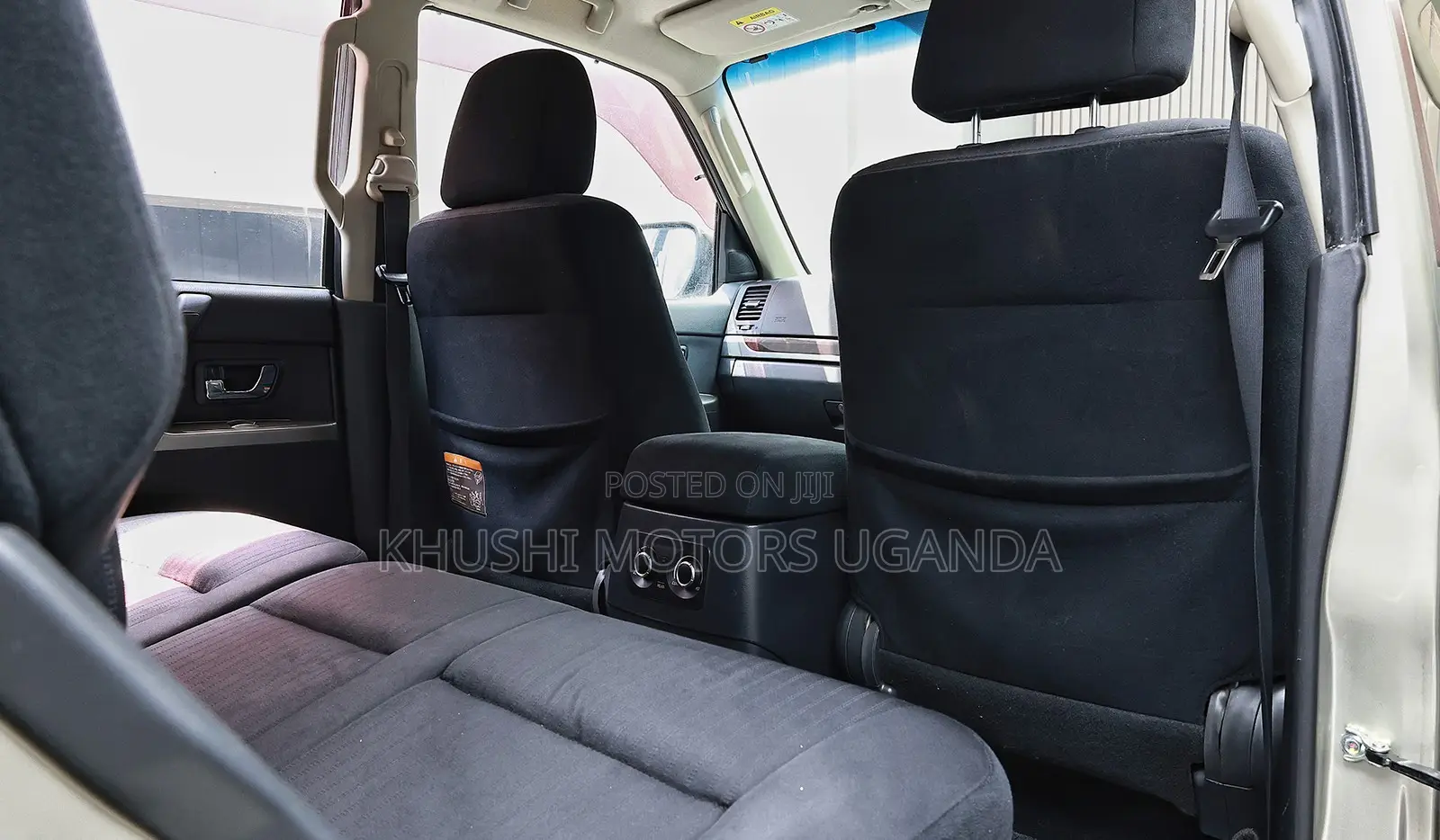 Mitsubishi Pajero V90 3.2 DI-D 2013 Beige