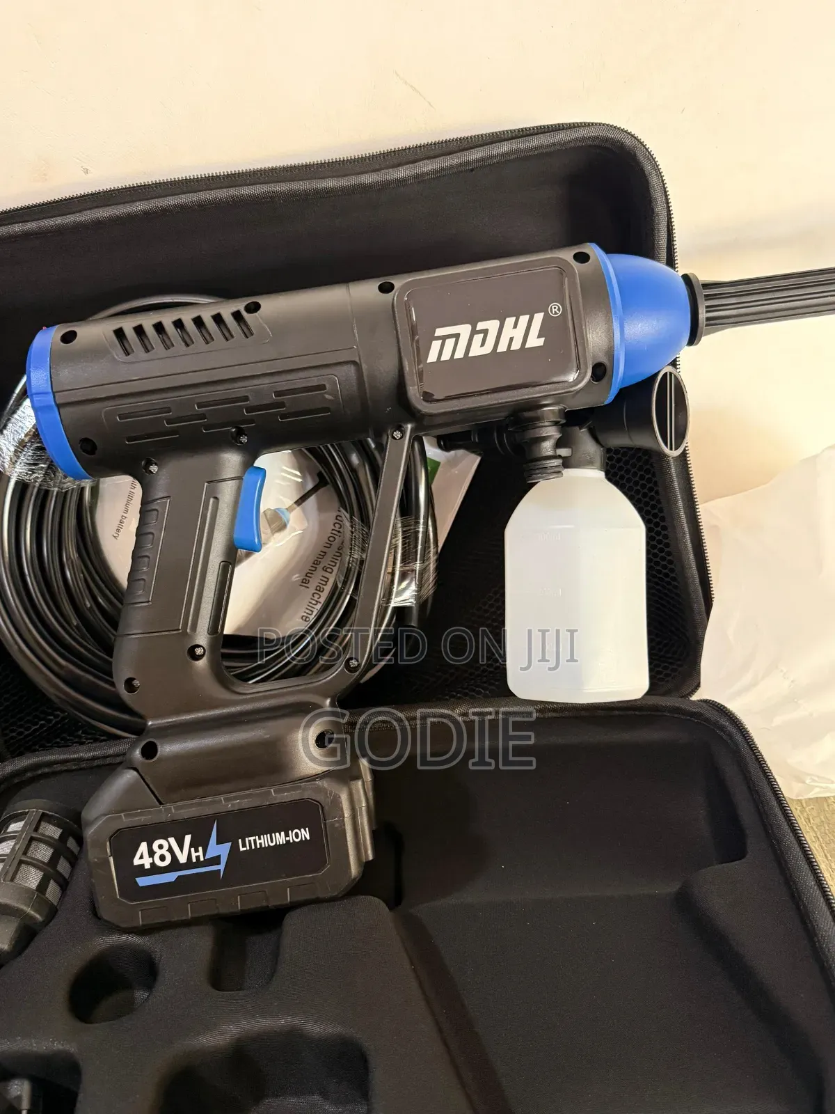 Mdhl Brand Cordless Portable High-pressure Car Washer Kit