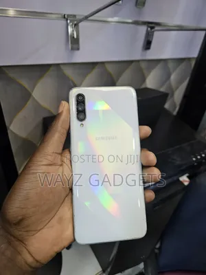 Samsung Galaxy A70s 128 GB White