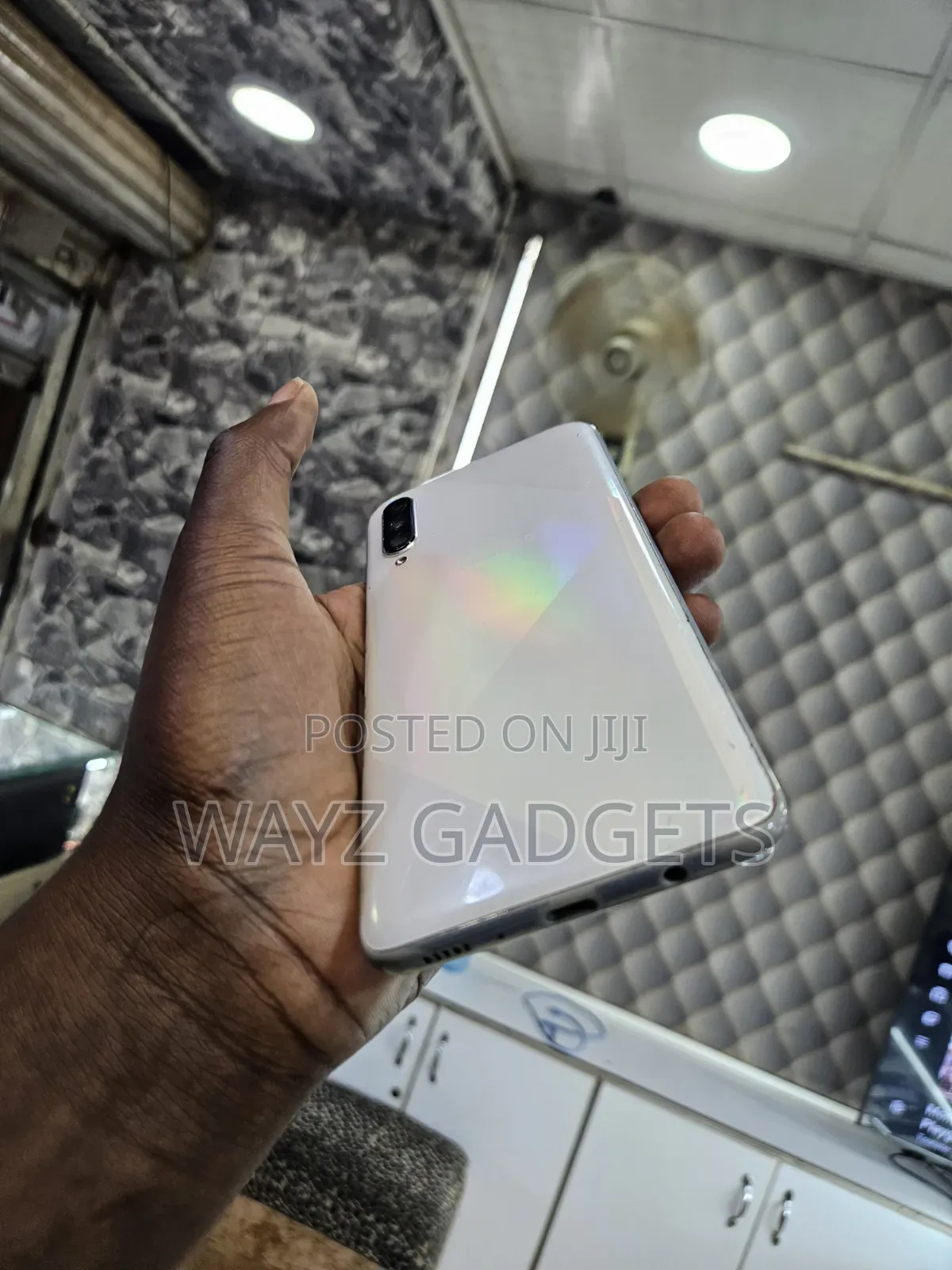 Samsung Galaxy A70s 128 GB White