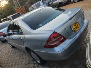 Mercedes-Benz C200 2001 Silver