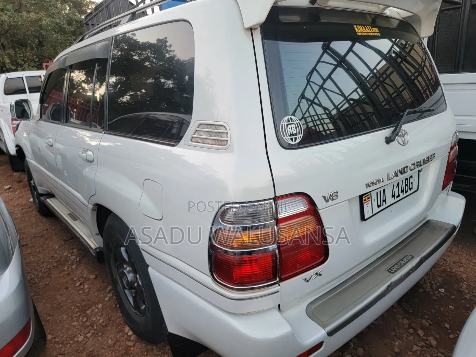Toyota Land Cruiser 2009 White