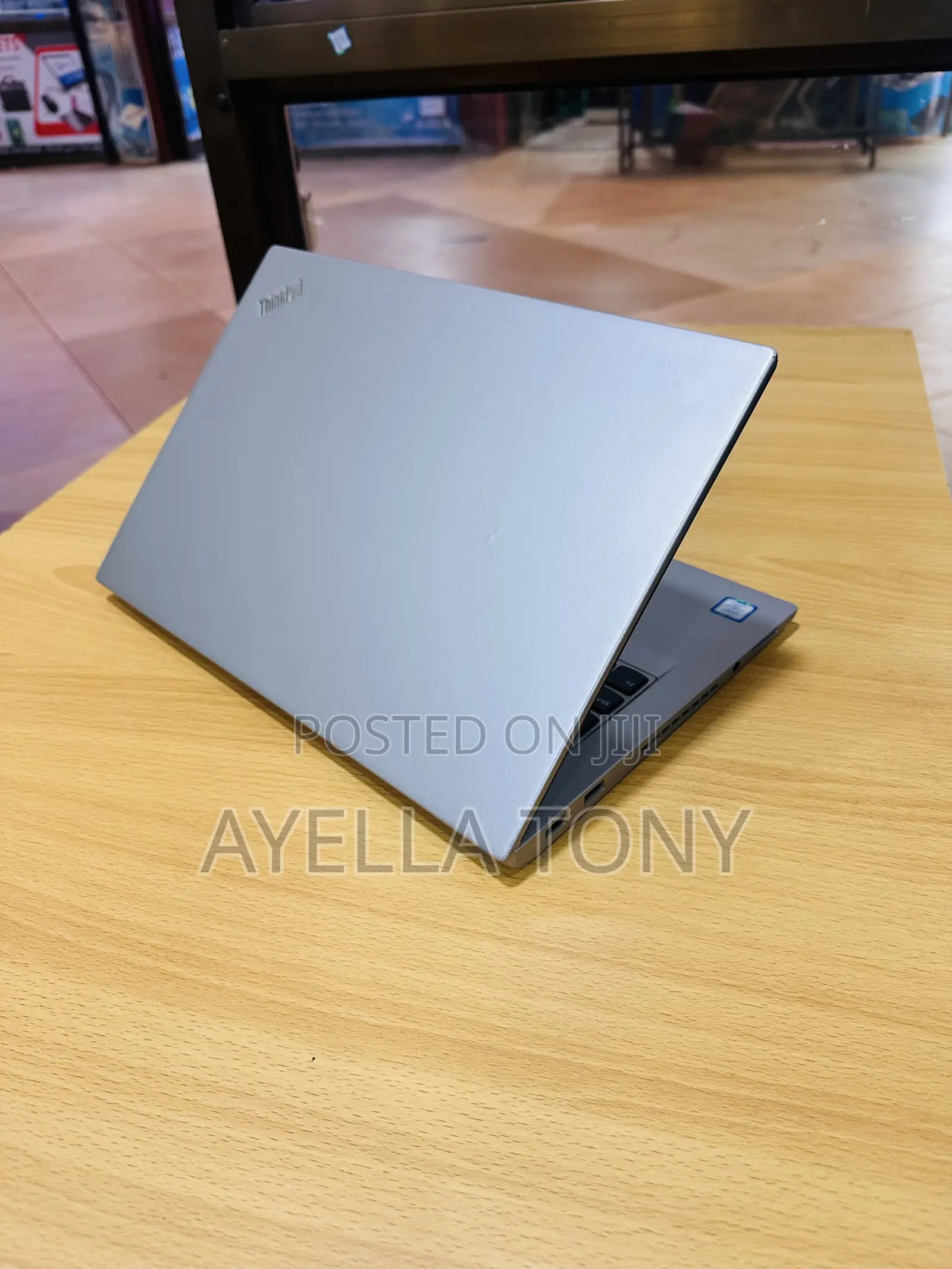 New Laptop Lenovo ThinkPad T470s 8GB Intel Core i7 SSD 256GB