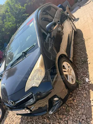Toyota Ractis 1.5 AWD 2013 Black