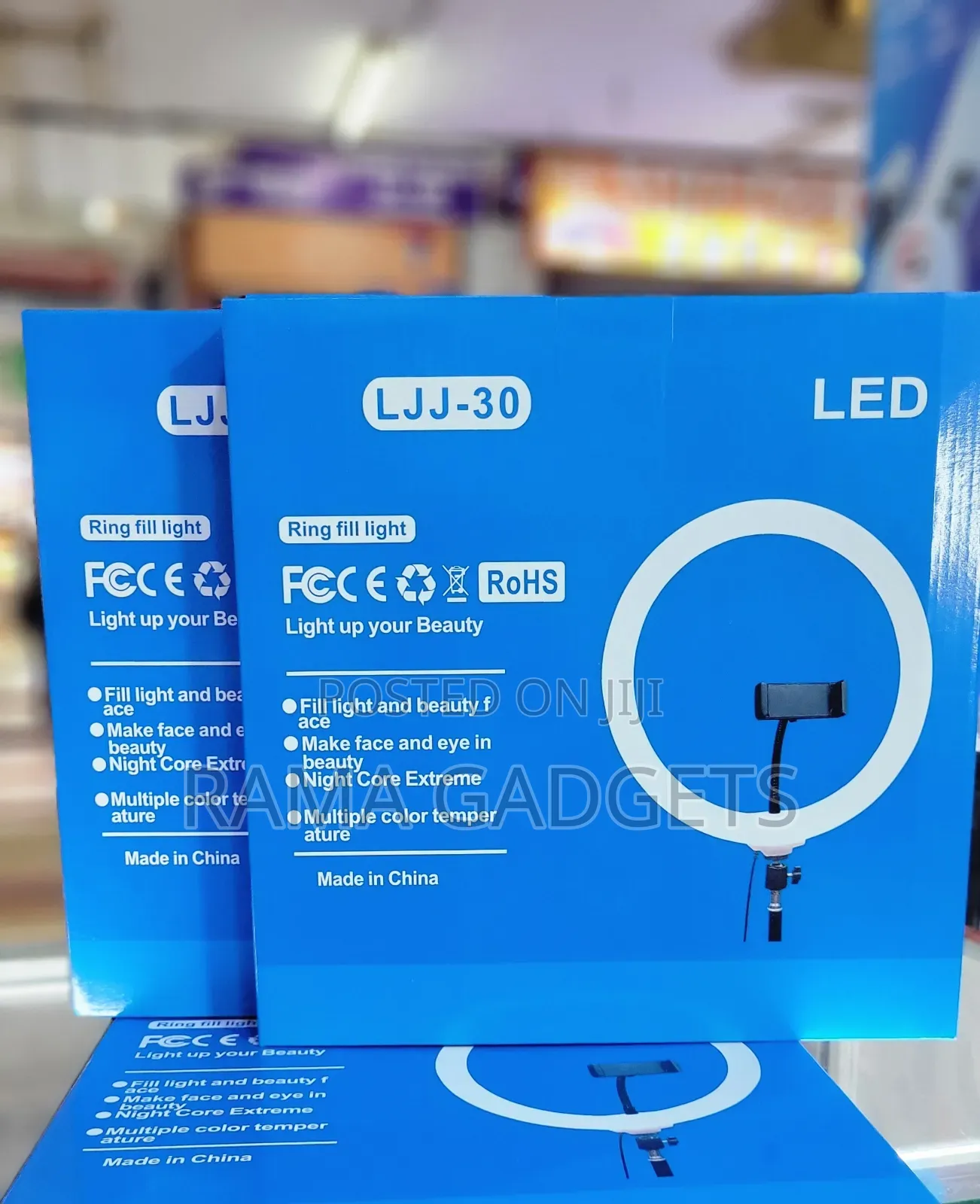 LJJ-30 Led Ring Fill Light Features Multiple Color Temperatures