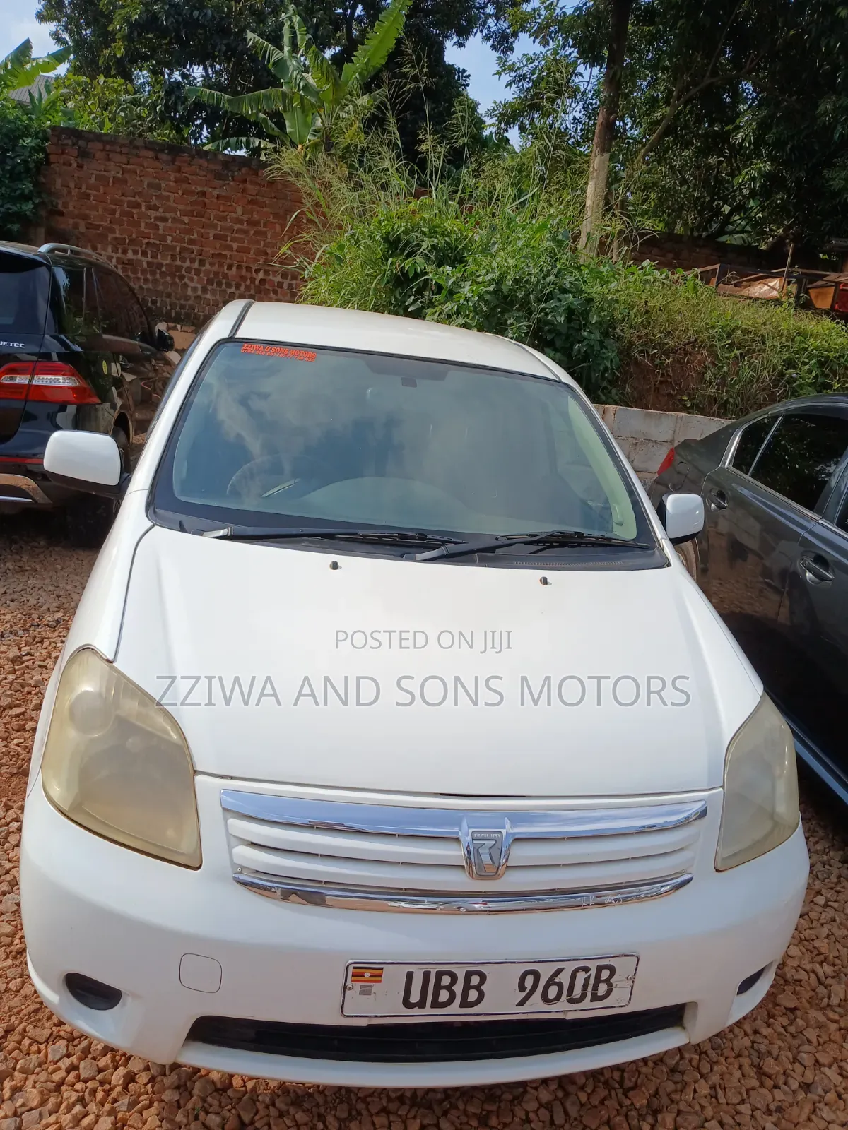 Toyota Raum 2004 White