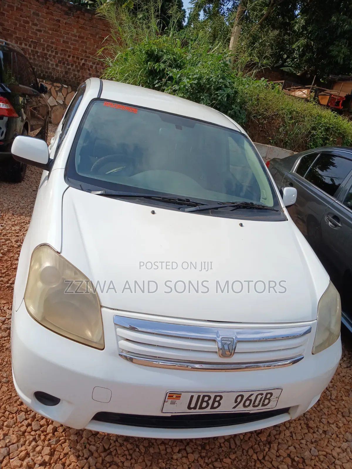Toyota Raum 2004 White