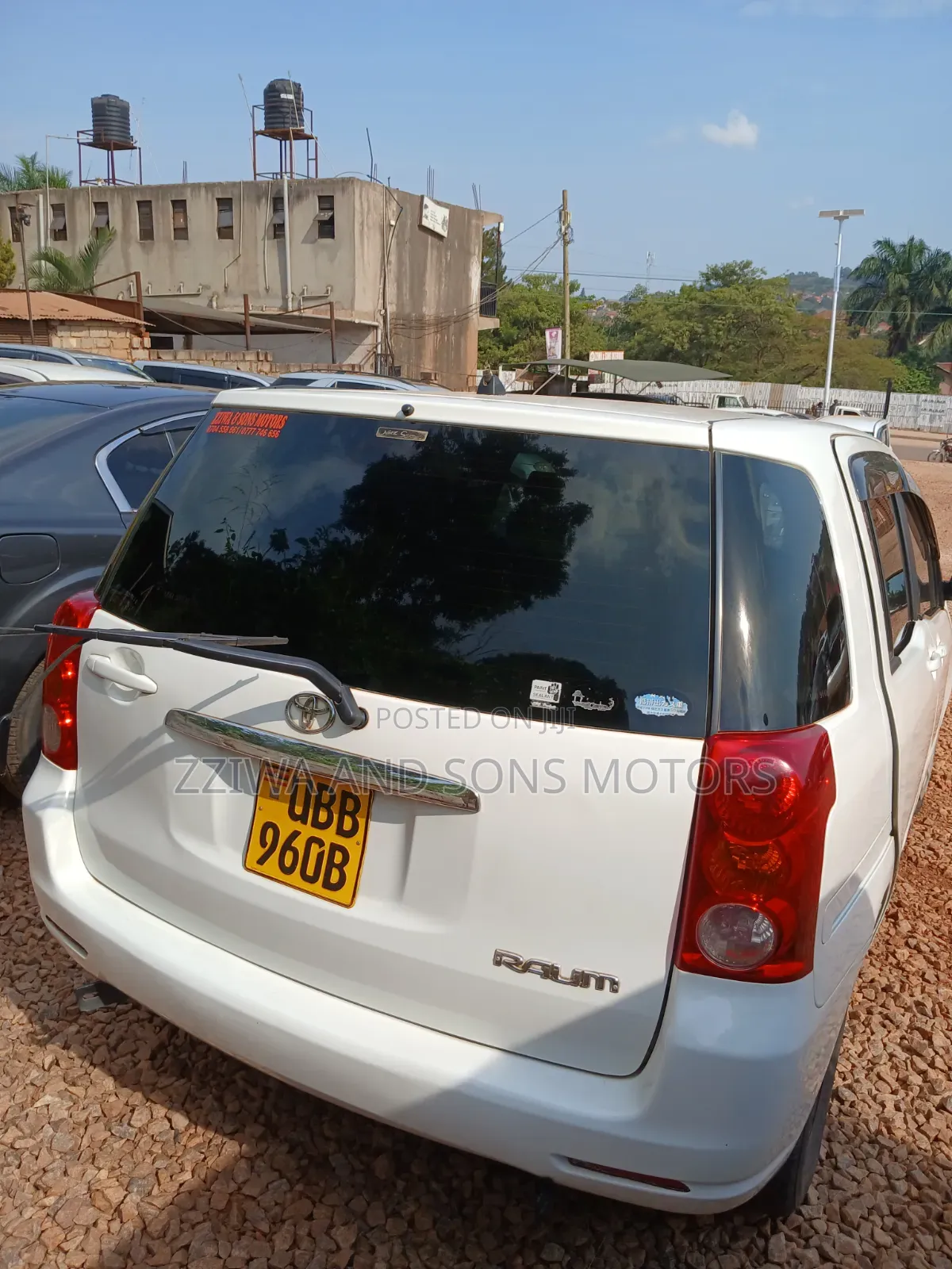 Toyota Raum 2004 White