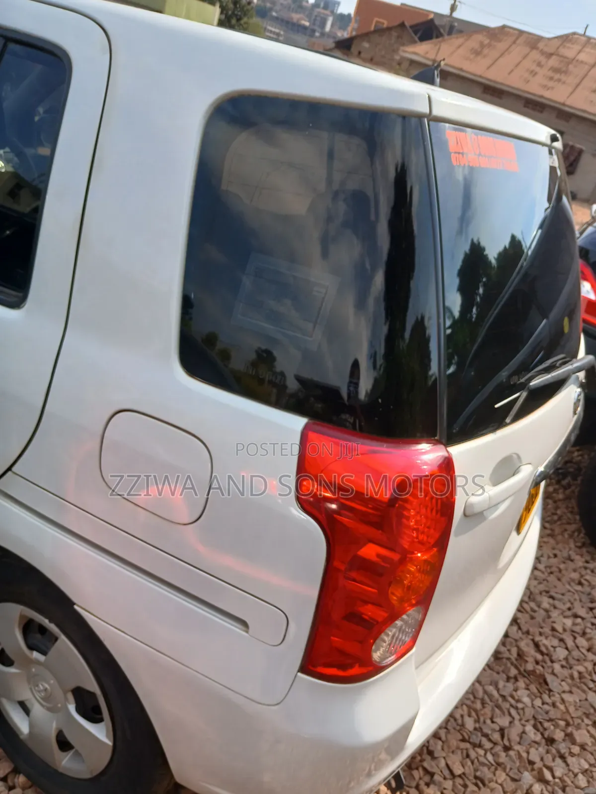Toyota Raum 2004 White