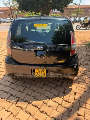 Toyota Passo 1.0 AWD 2009 Black