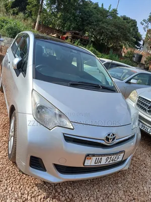 Toyota Ractis 2014 Silver
