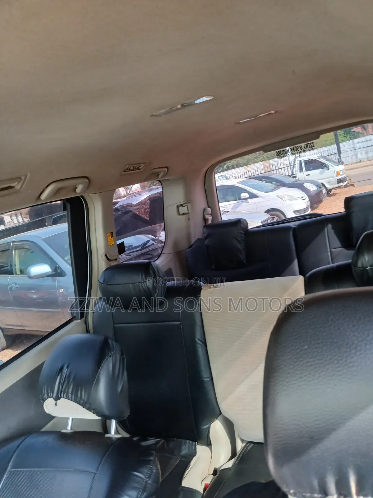 Toyota Noah 2014 White