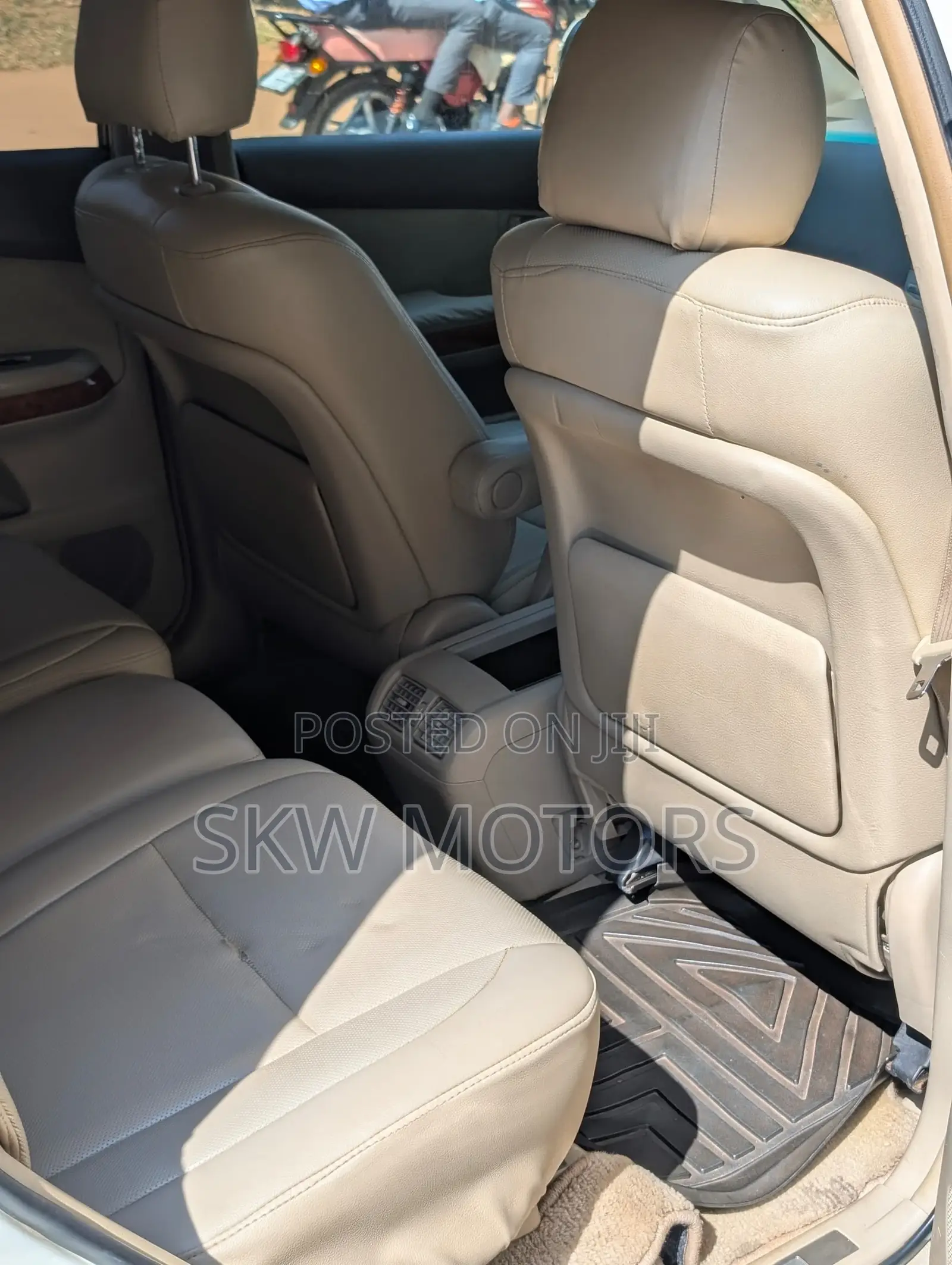 Toyota Harrier 2006 White