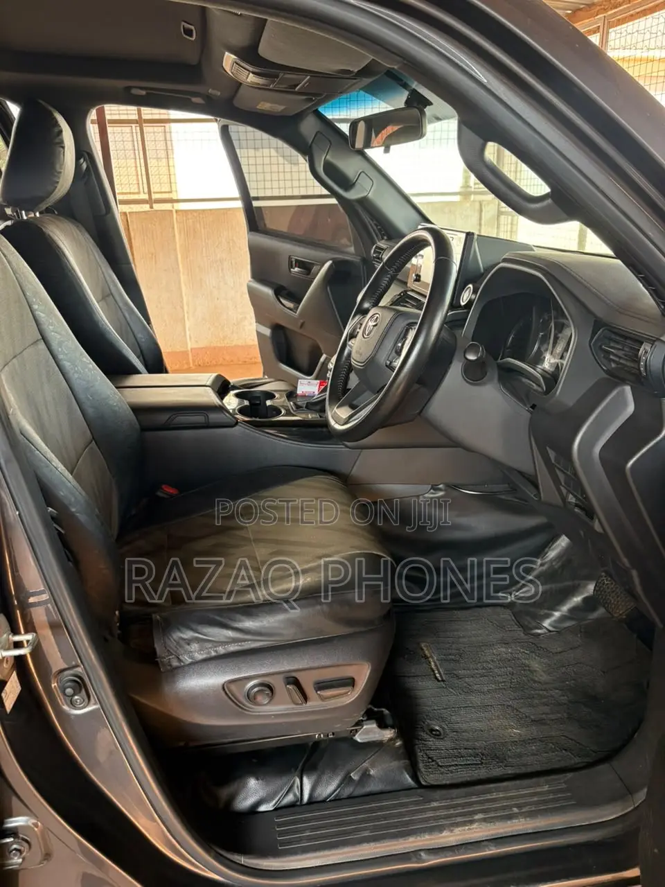 Toyota Land Cruiser Prado 2022 Gray