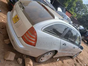 Mercedes-Benz C180 2005 Silver