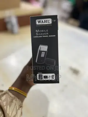 Wahl Rechargeable Smooth Shaver – Long Battery Life