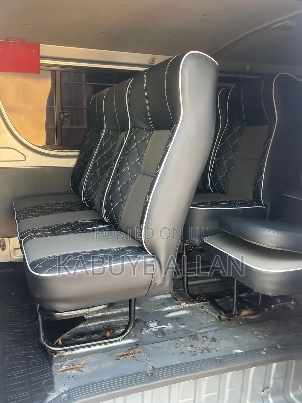 Toyota HiAce 2012 Silver