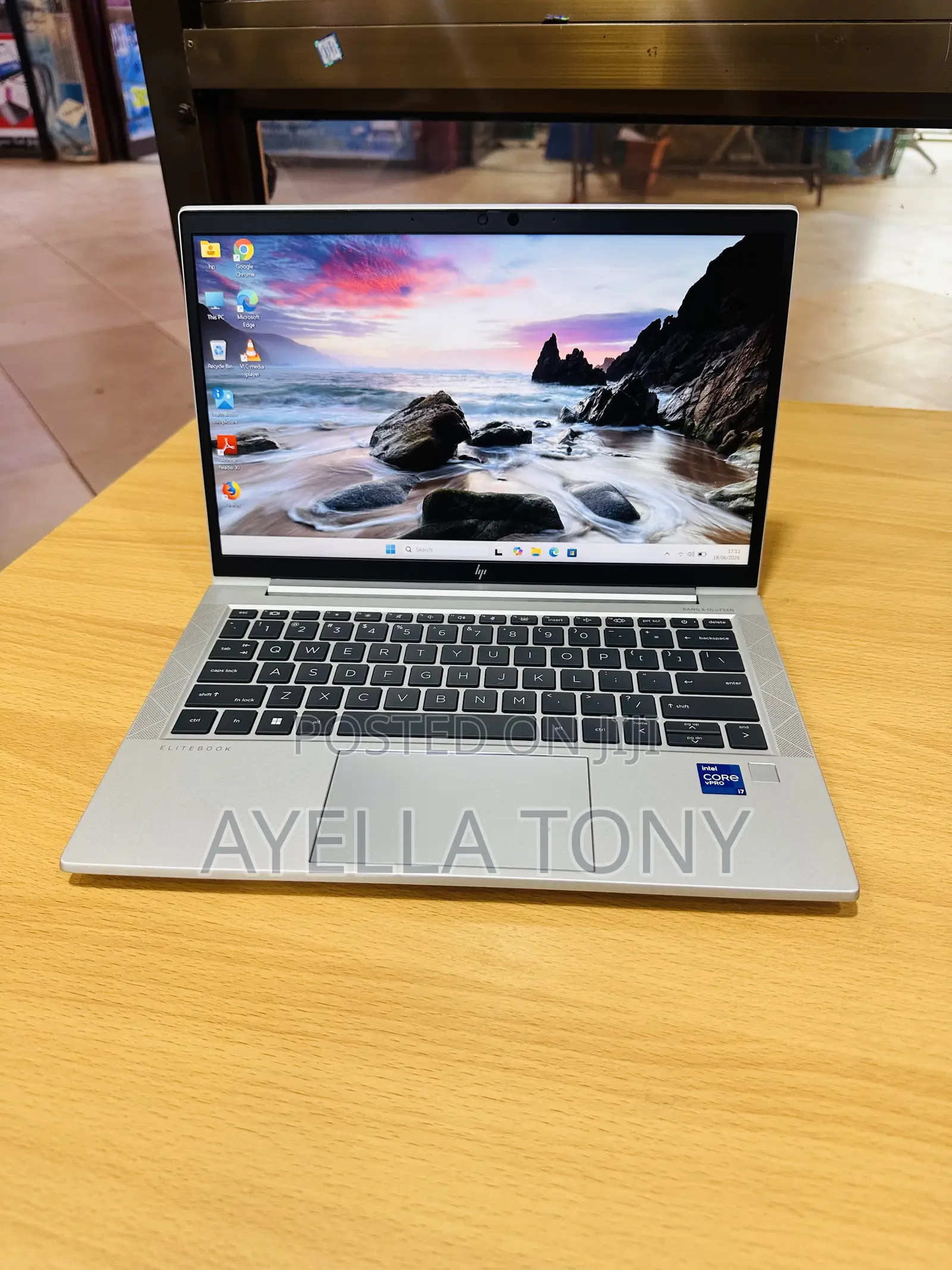 New Laptop HP EliteBook 830 G8 16GB Intel Core i7 SSD 512GB