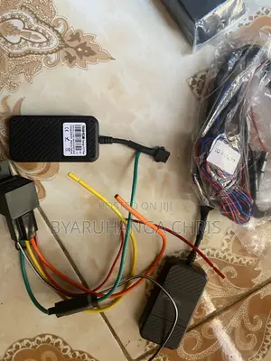 Car Tracers