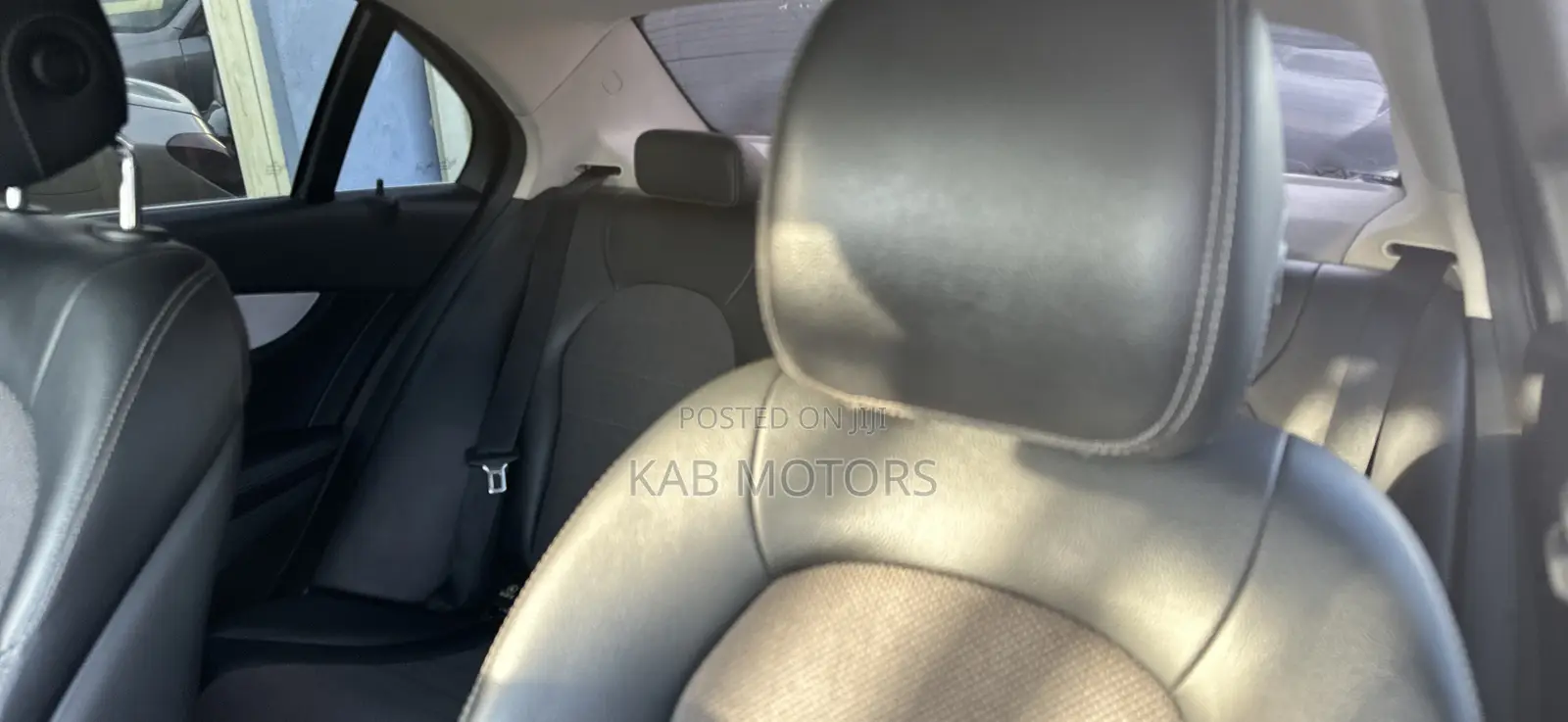 Mercedes-Benz C180 2015 Silver
