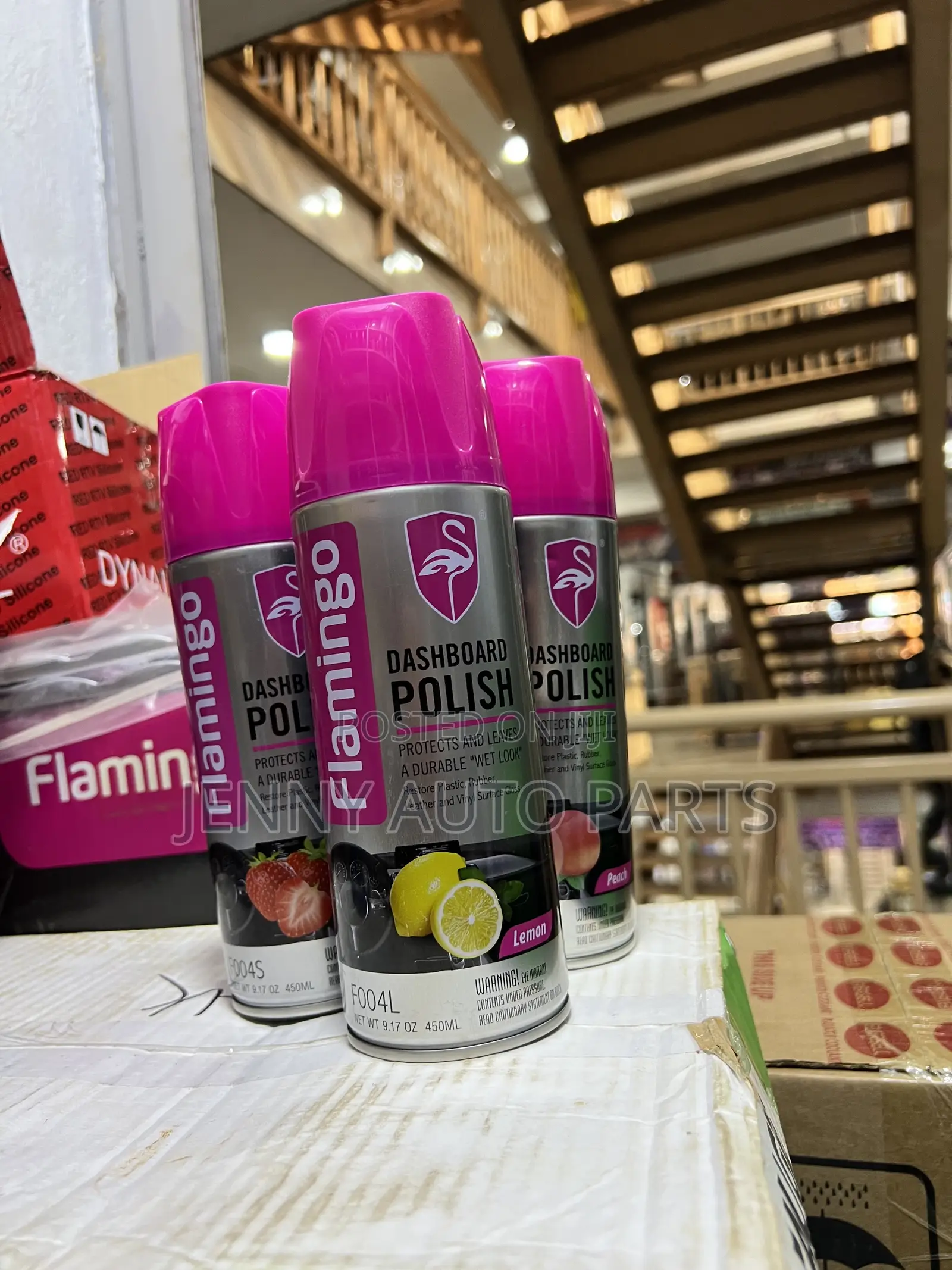 Flamingo Dash Board Polish