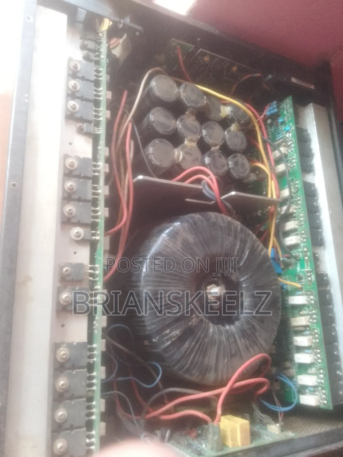 Crest Audio Amplifier