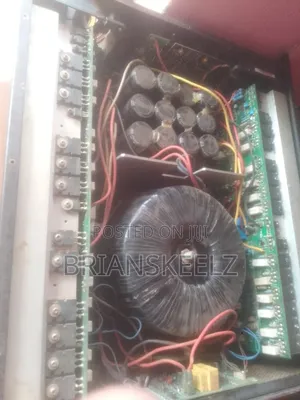 Crest Audio Amplifier